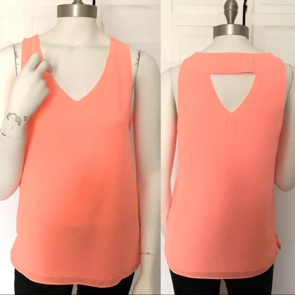 Versona Peach Sleeveless Triangle Back Cut Out Top